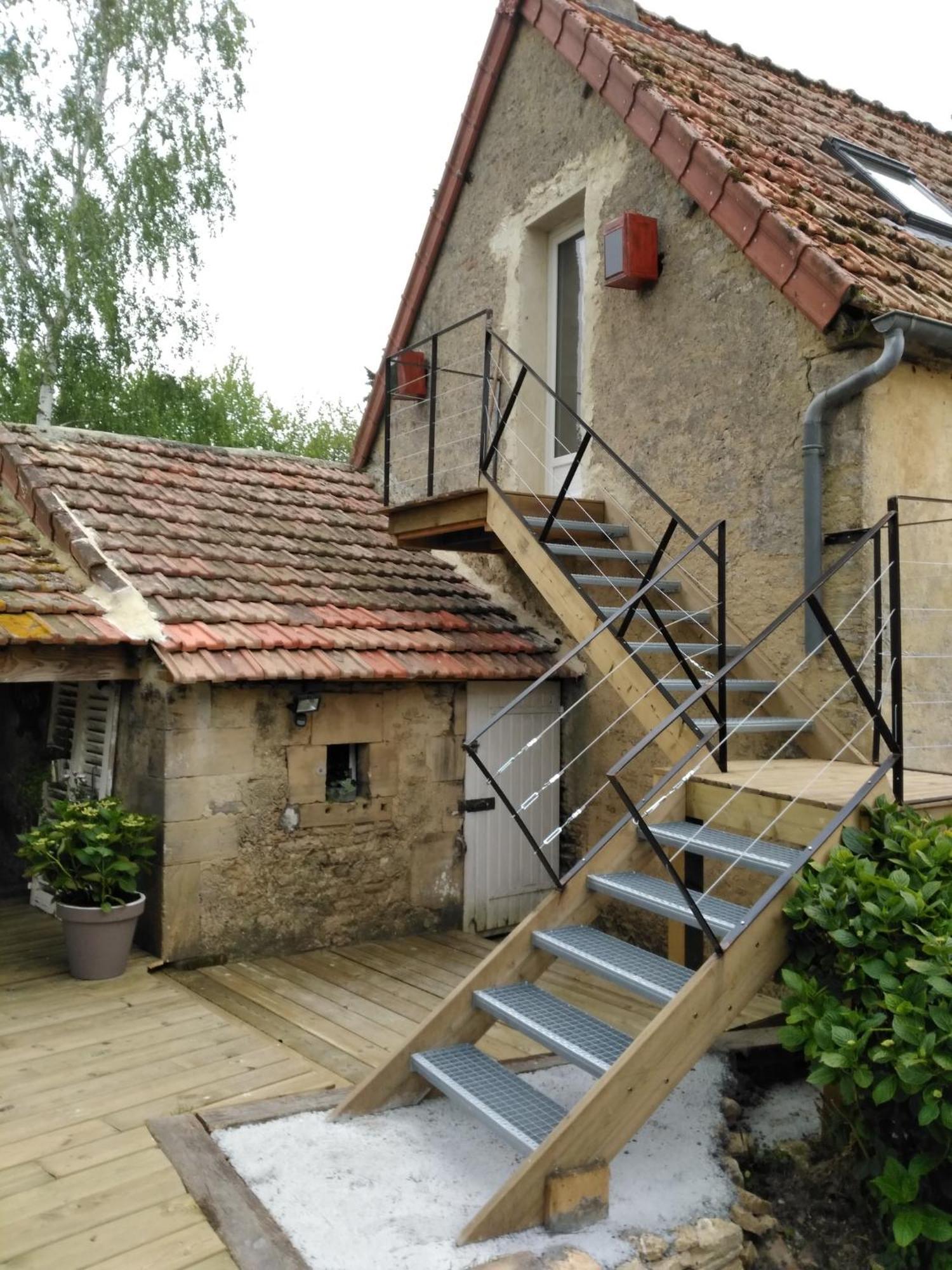 O Grenier De L'Artiste Apartment Bazenville ภายนอก รูปภาพ