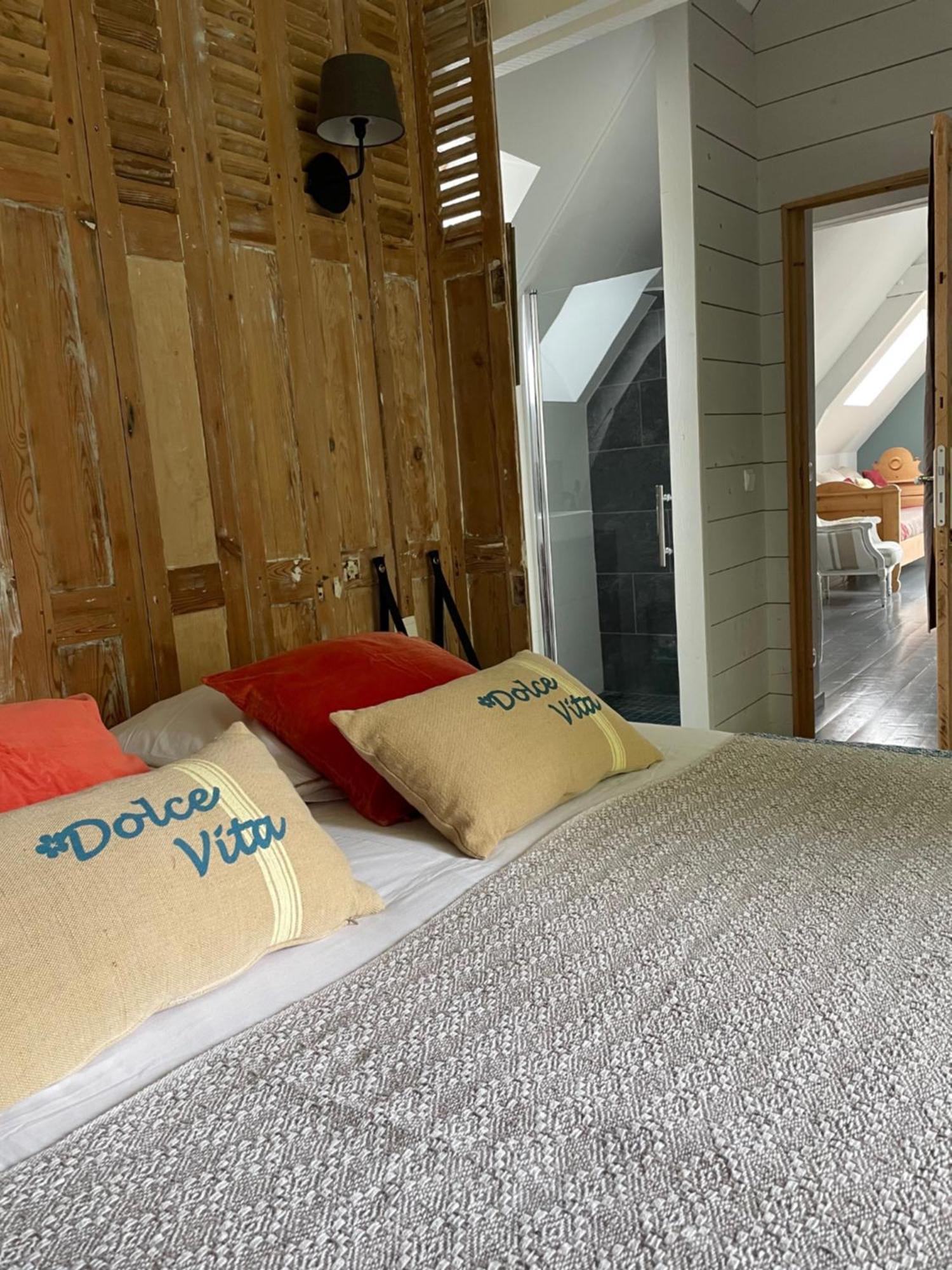 O Grenier De L'Artiste Apartment Bazenville ภายนอก รูปภาพ